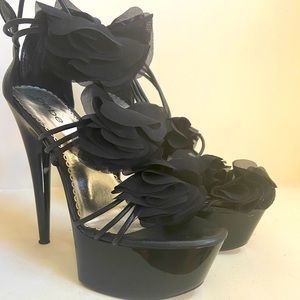 Bebe Heels size 8